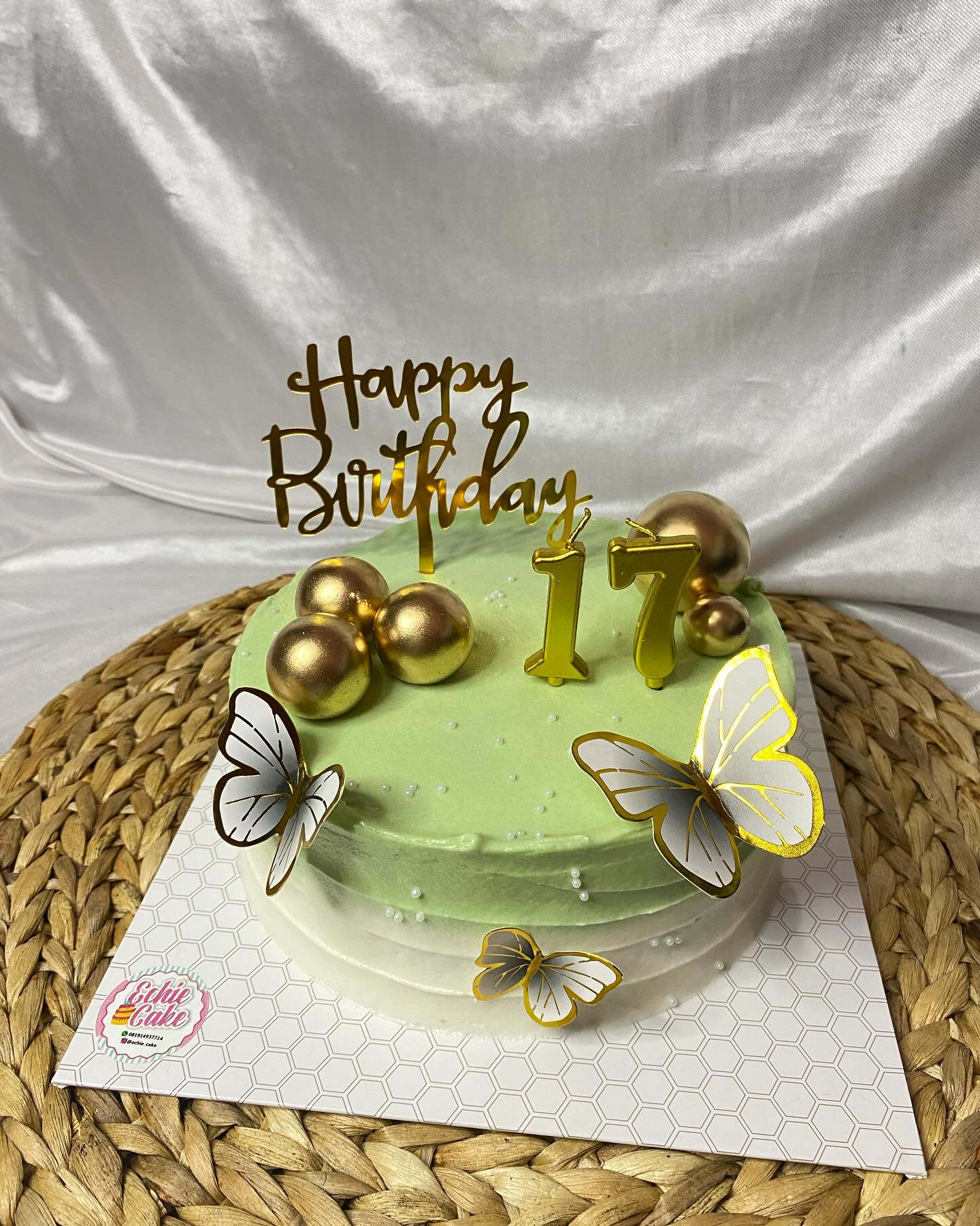 kue ulang tahun kupu